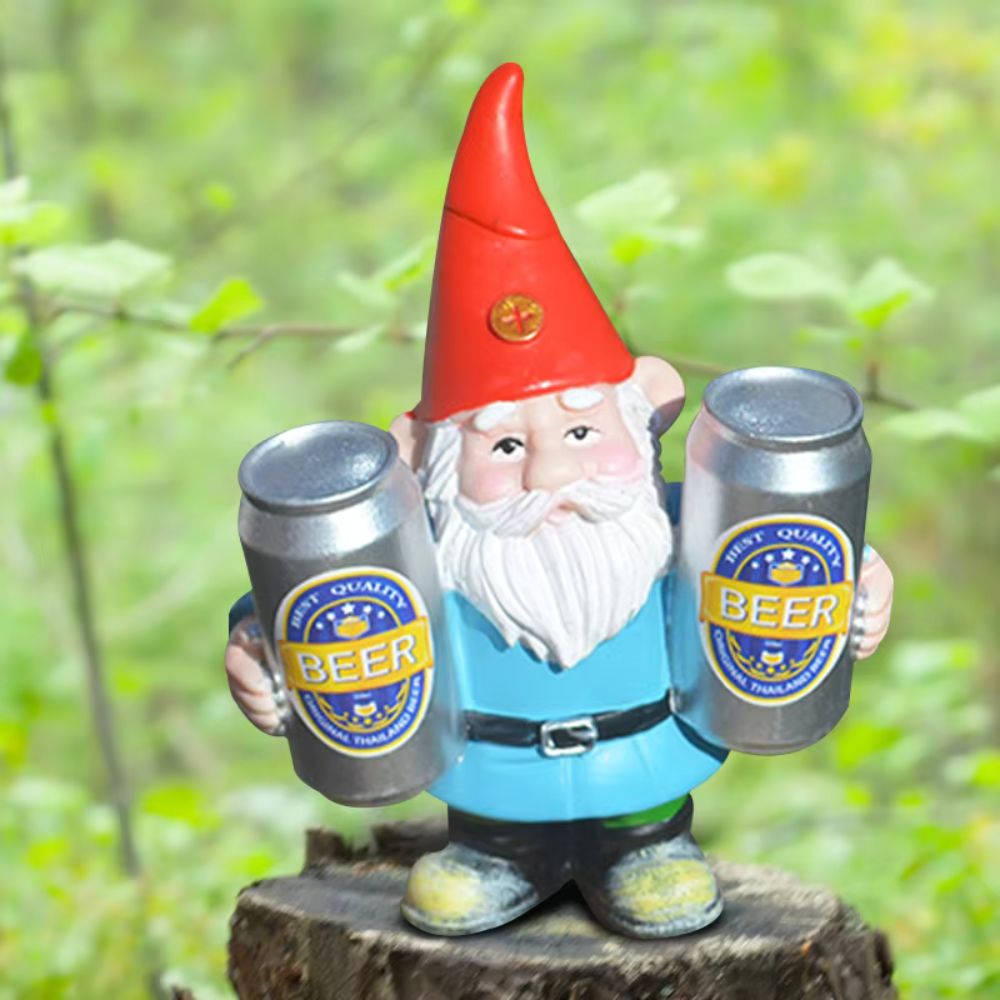 nain de jardin avec canettes de bière