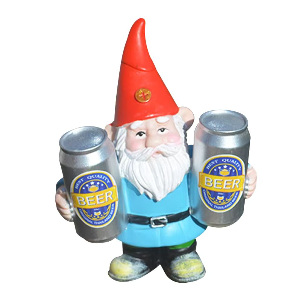 nain de jardin avec canettes de bière sur fond blanc