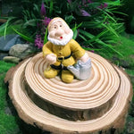 nain de jardin blanche neige avec arrosoir