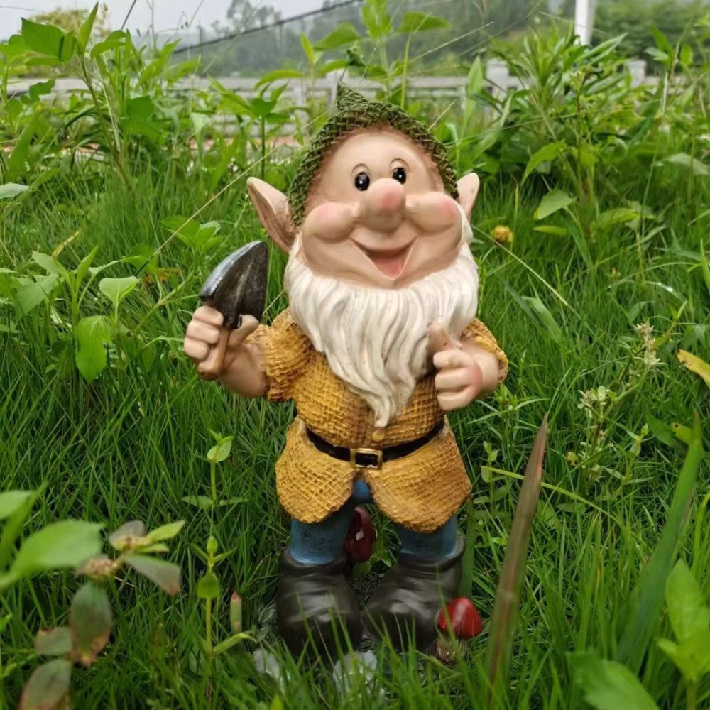 nain de jardin haut de gamme avec pelle
