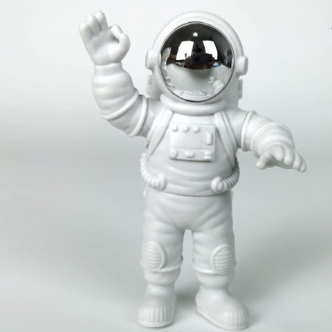 statuette astronaute de jardin