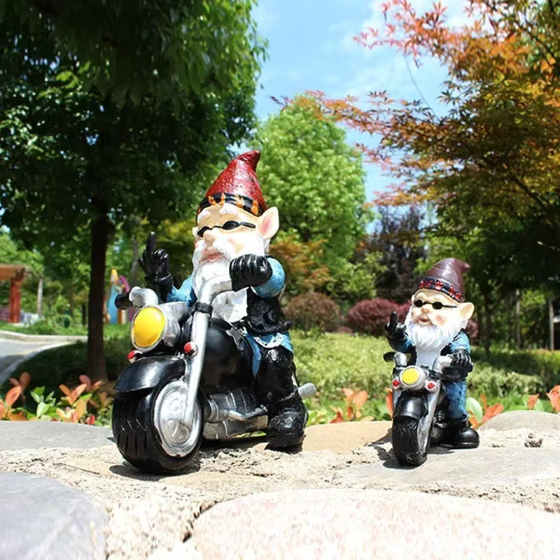 nain de jardin motard doigt d'honneur